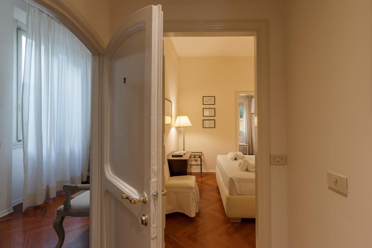 Big Apartment A Stone'S Throw From The Duomo Firenze Bagian luar foto