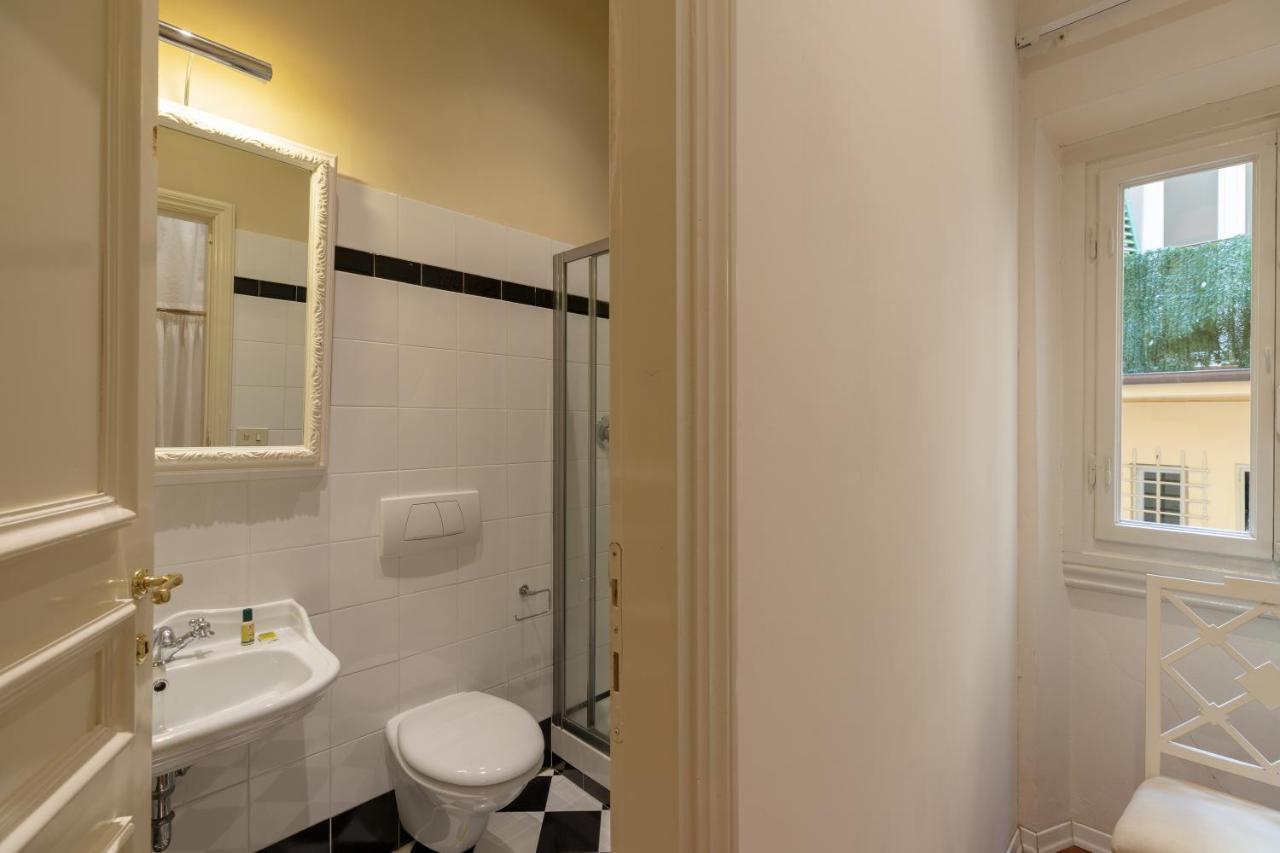 Big Apartment A Stone'S Throw From The Duomo Firenze Bagian luar foto