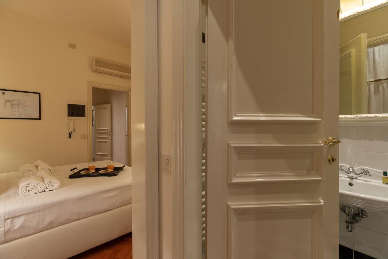 Big Apartment A Stone'S Throw From The Duomo Firenze Bagian luar foto